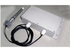 露点温度变送器与温度变送器 原理、区别与应用解析